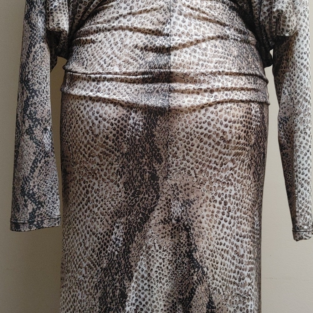 VavaVoom Python Print Maxi Dress - Picture 6 of 13